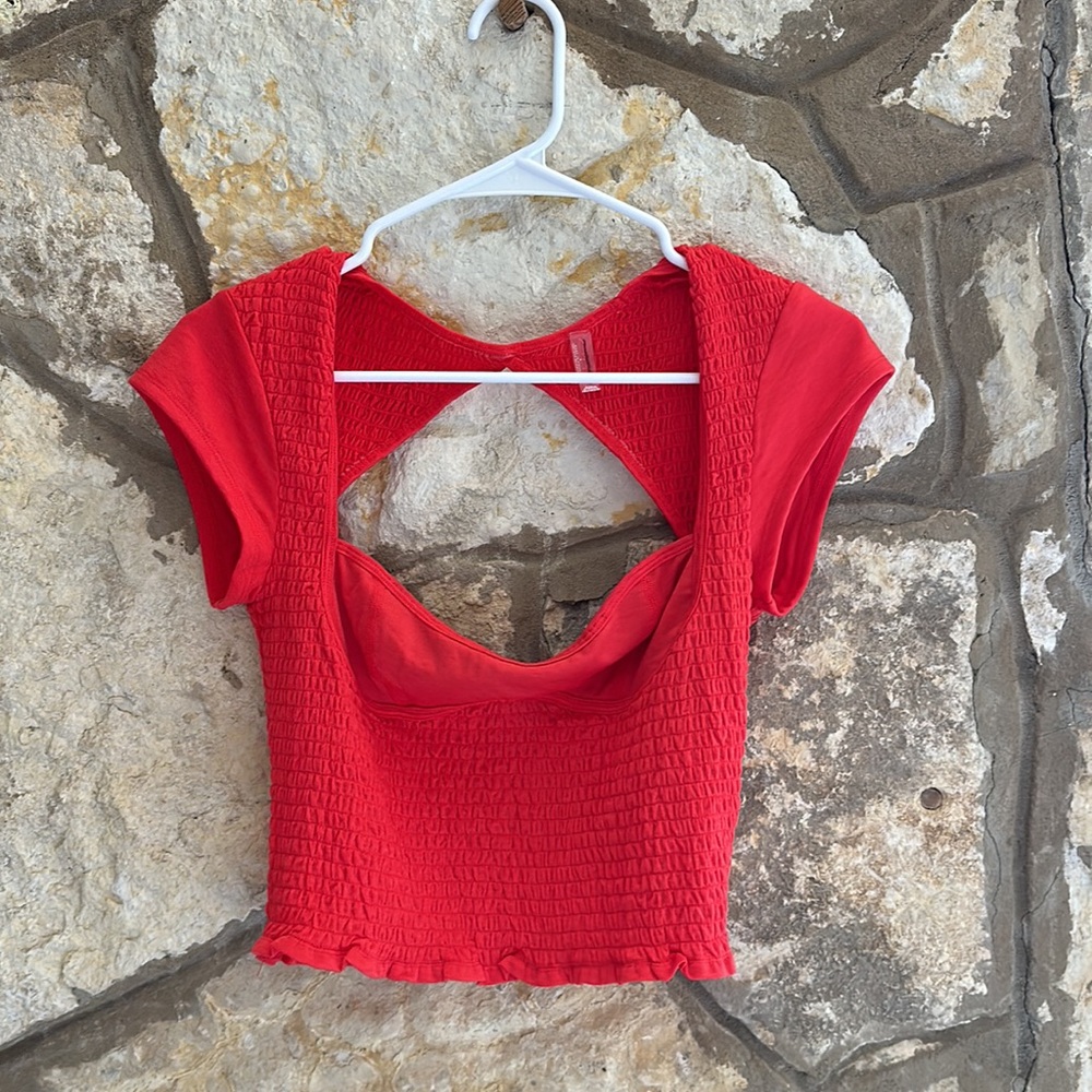 NWOT Free People Movement strike a pose crop top - Picture 3 of 6